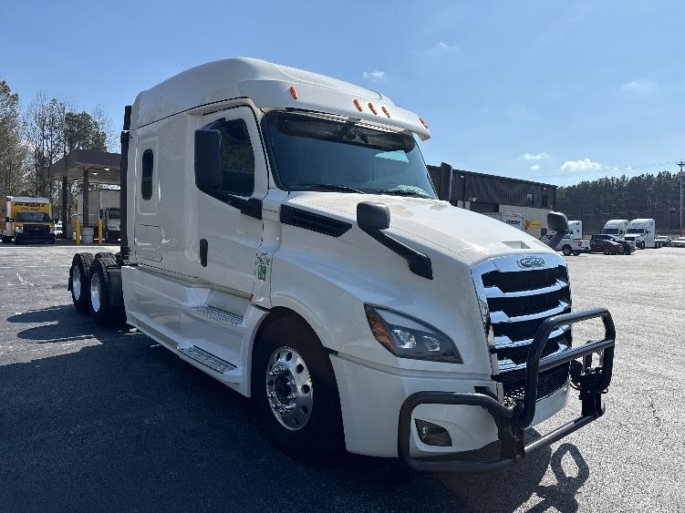 2020 Freightliner Cascadia