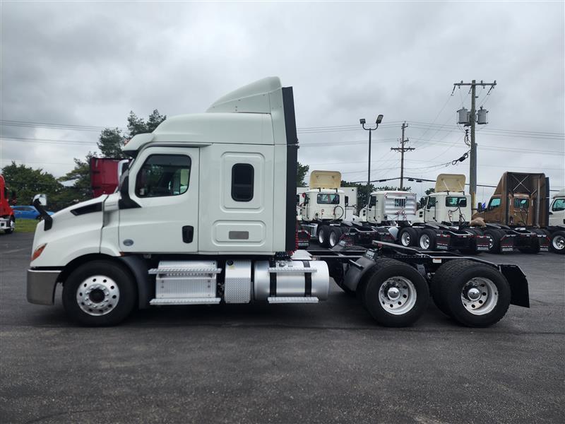 2020 Freightliner Cascadia
